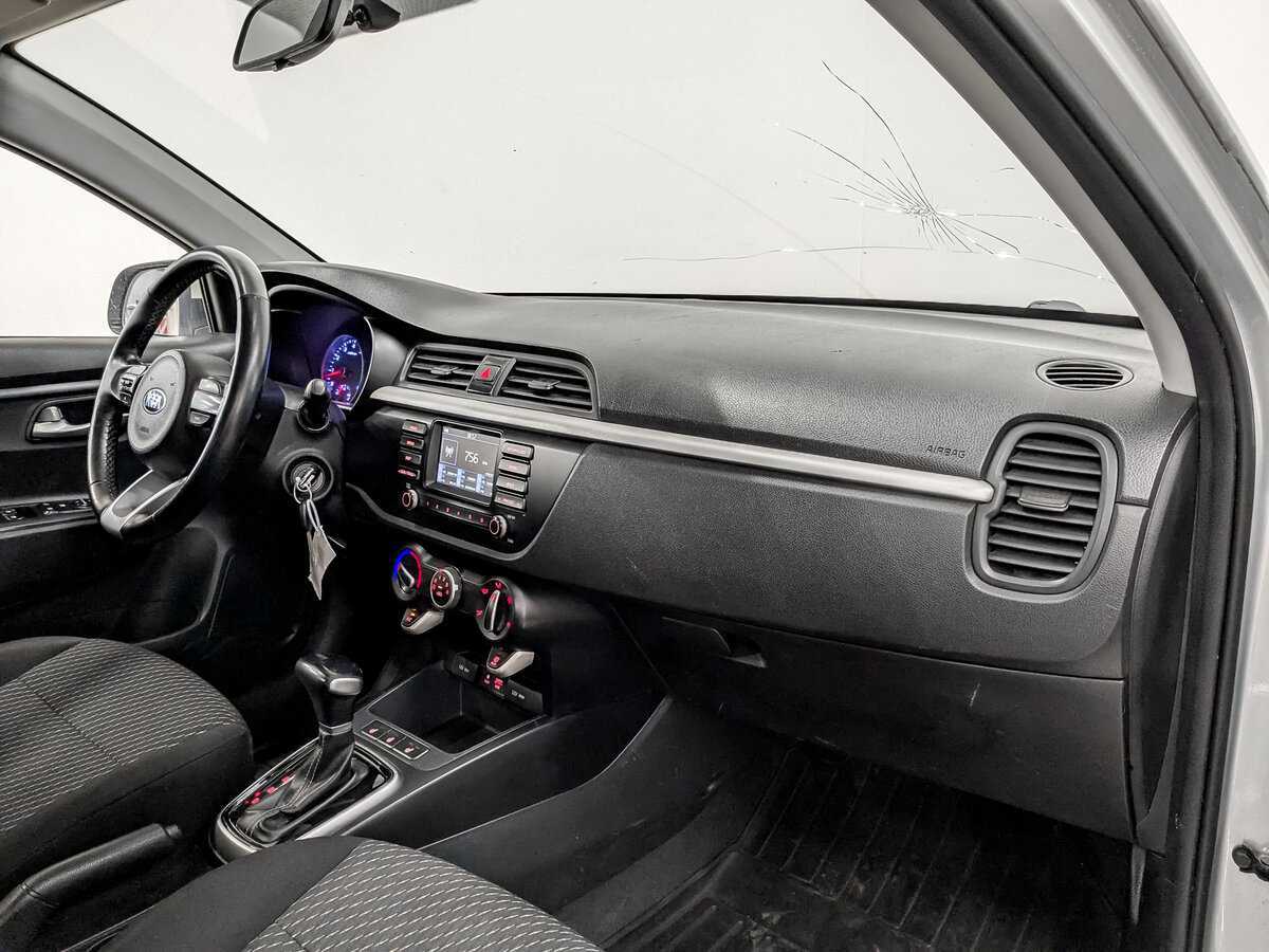 Kia Rio с пробегом — 2020 год. Фото: #10