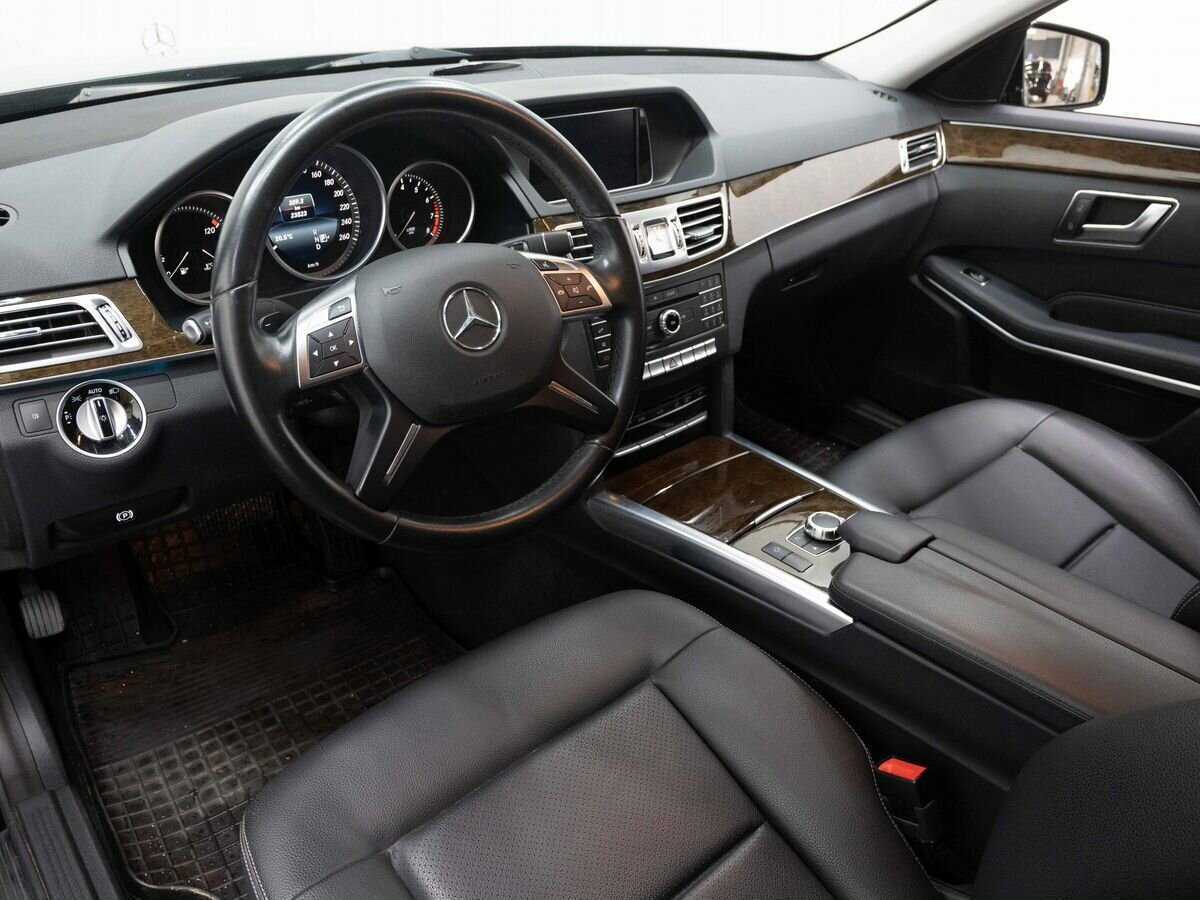 Mercedes-Benz E-Класс с пробегом — 2015 год. Фото: #8