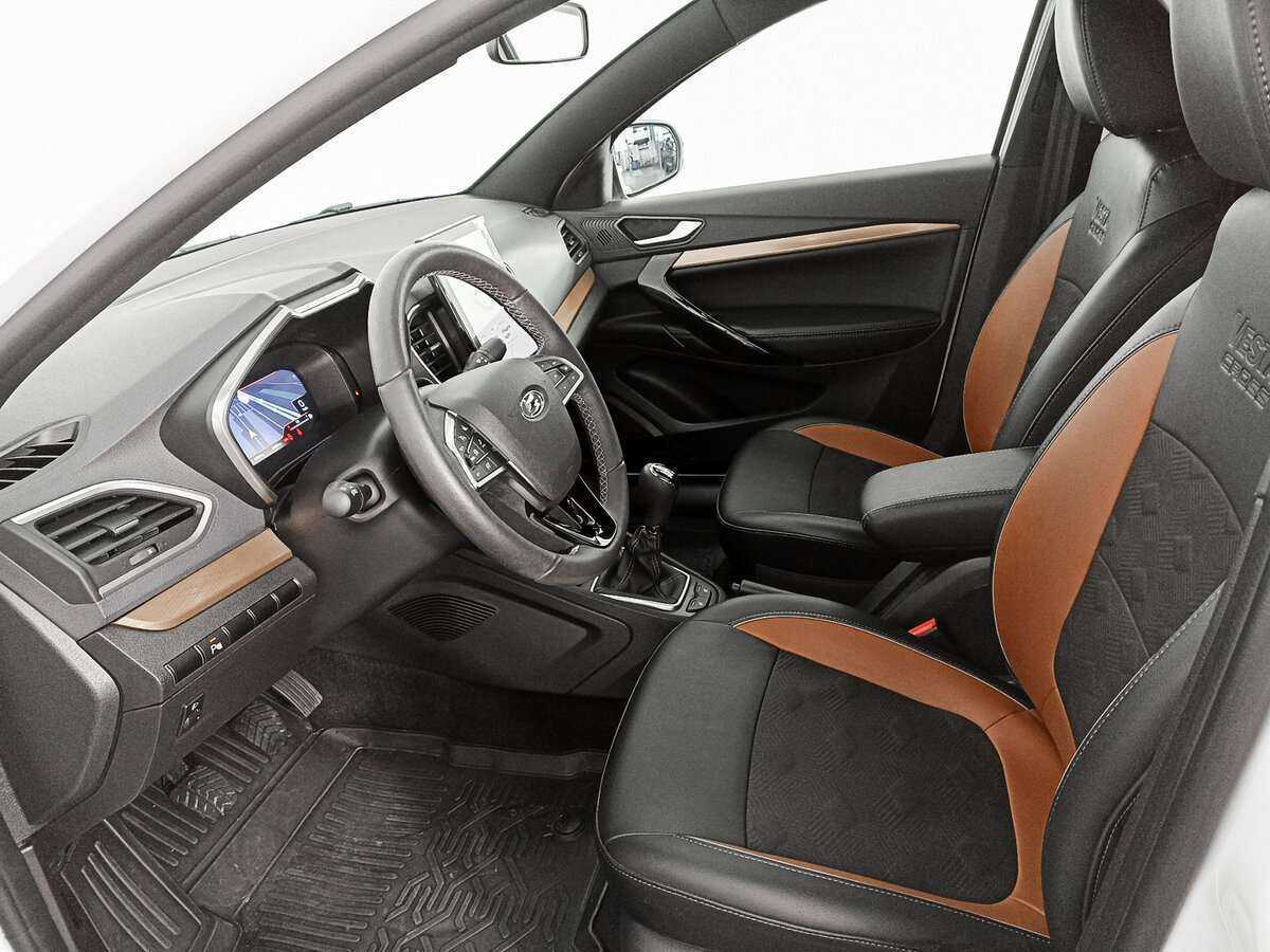 Lada (ВАЗ) Vesta с пробегом — 2023 год. Фото: #12