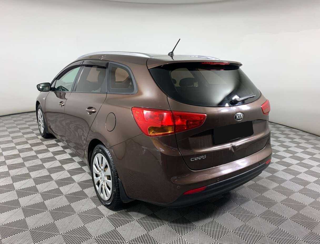 Kia Ceed с пробегом — 2014 год. Фото: #6