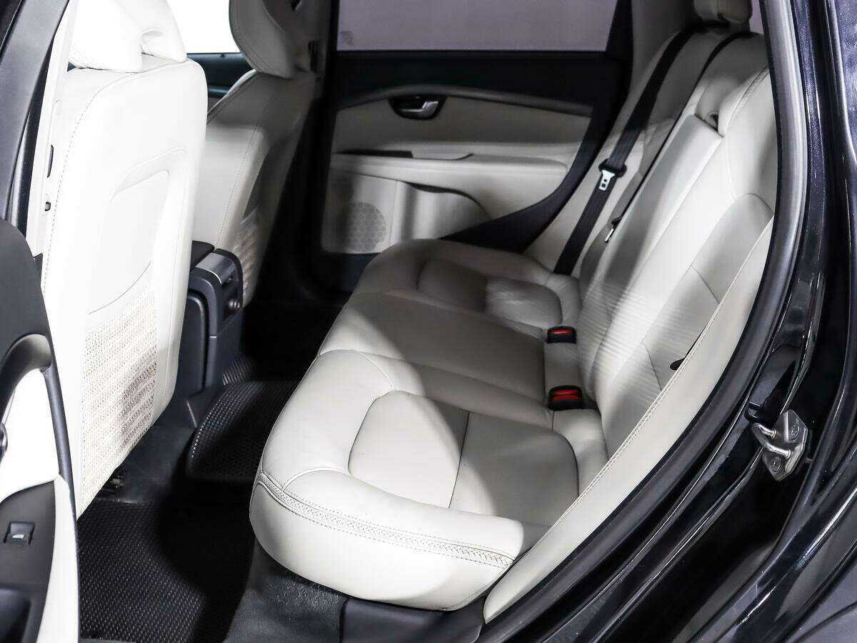 Volvo XC70 с пробегом — 2014 год. Фото: #11