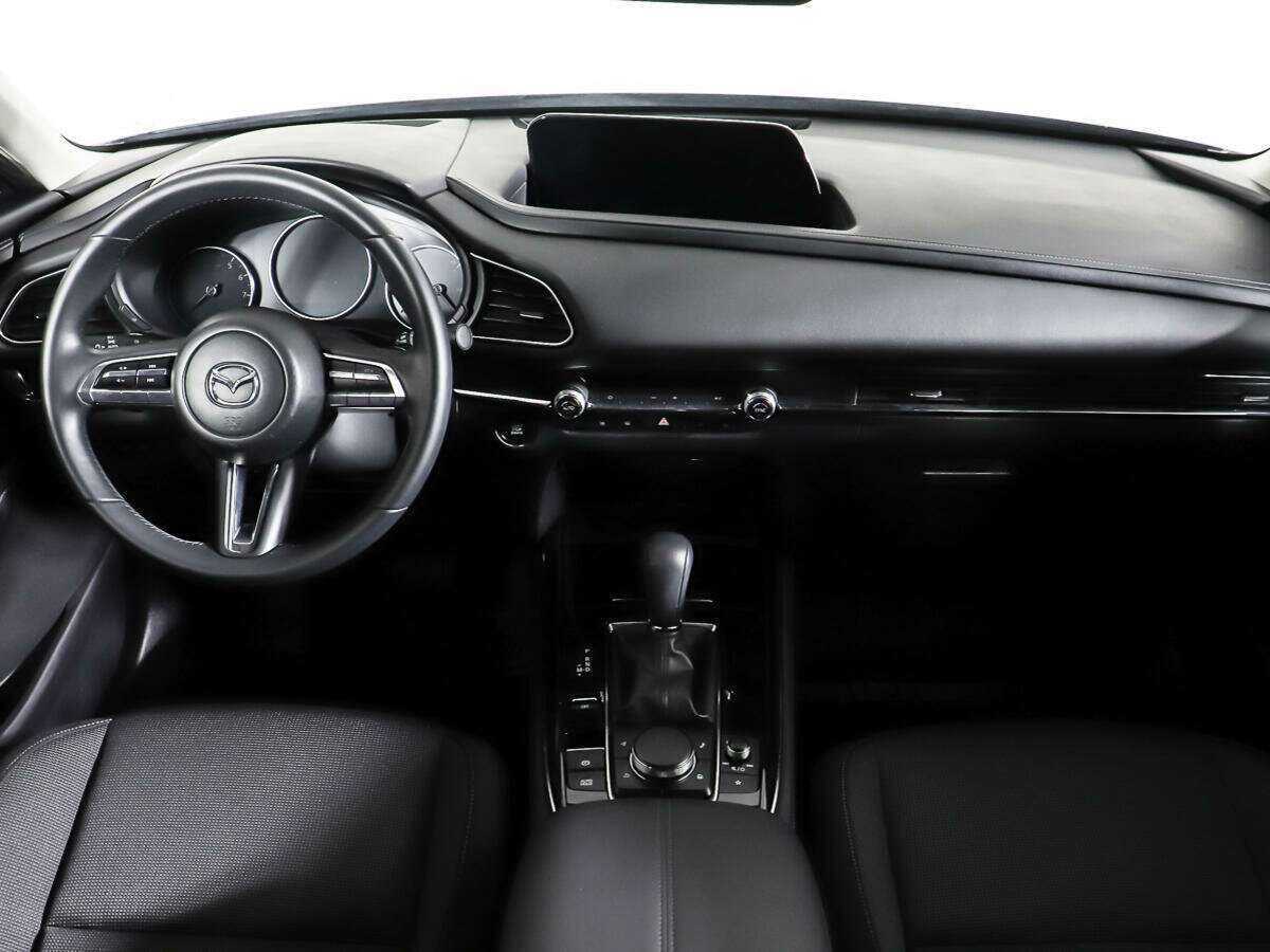 Mazda CX-30 с пробегом — 2021 год. Фото: #11