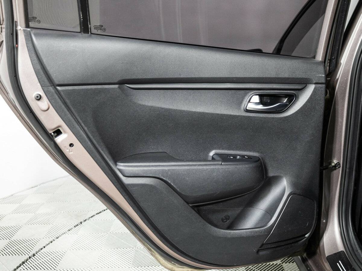 Kia Rio с пробегом — 2021 год. Фото: #24