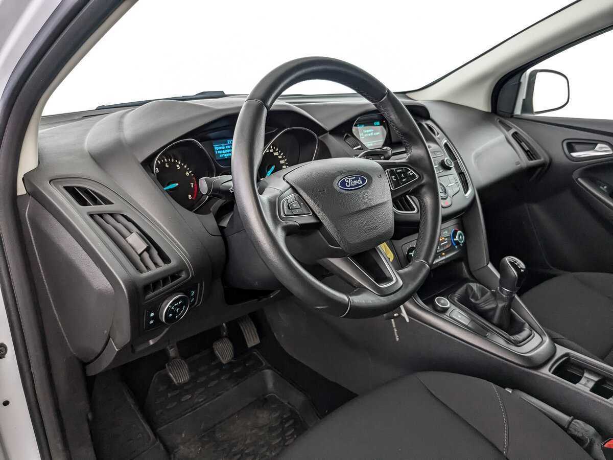 Ford Focus с пробегом — 2018 год. Фото: #13