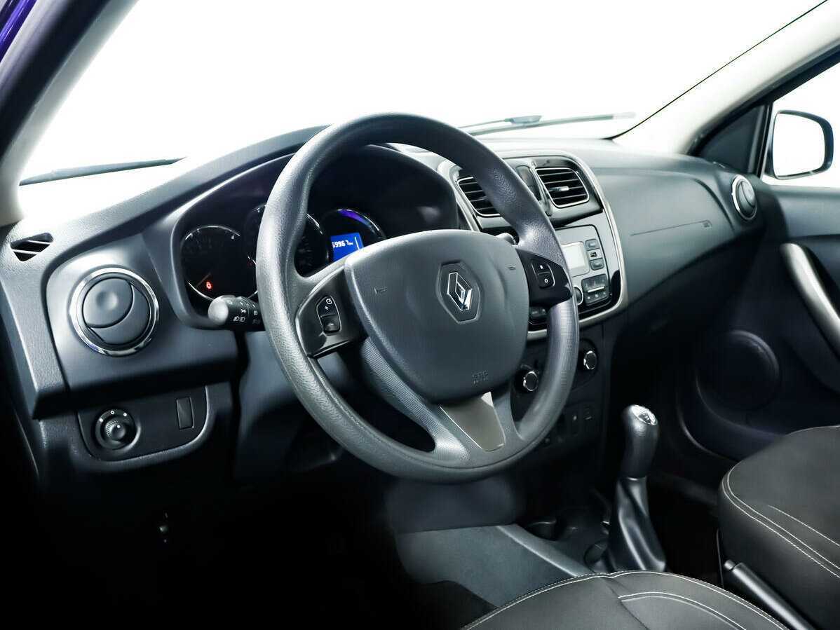Renault Logan с пробегом — 2018 год. Фото: #12