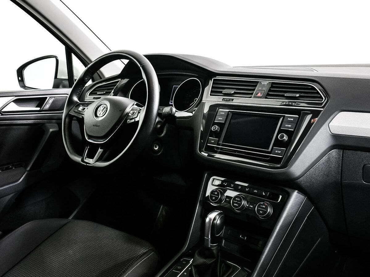 Volkswagen Tiguan с пробегом — 2018 год. Фото: #8