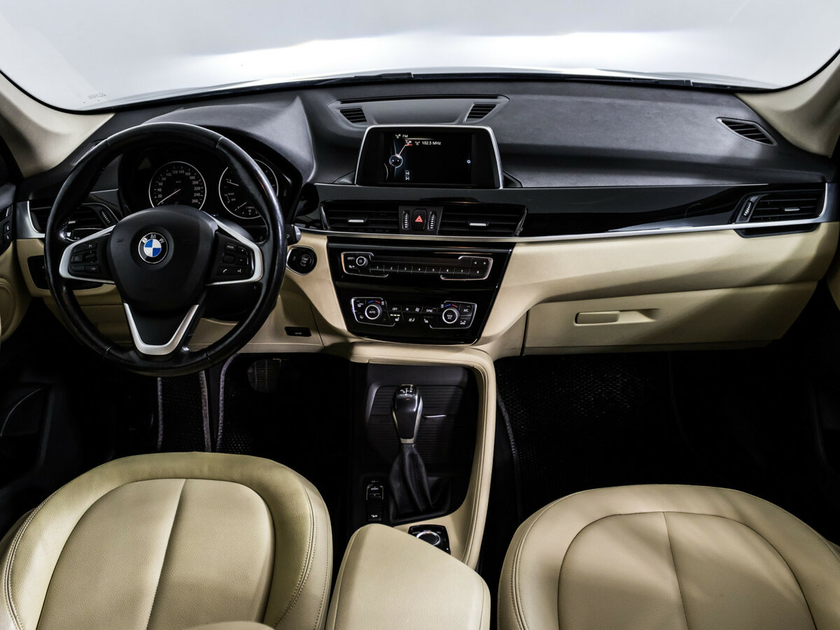 BMW X1 с пробегом — 2017 год. Фото: #9