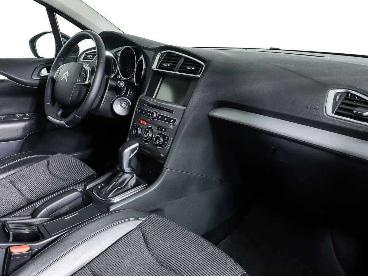Citroen C4 с пробегом — 2016 год. Фото: #6