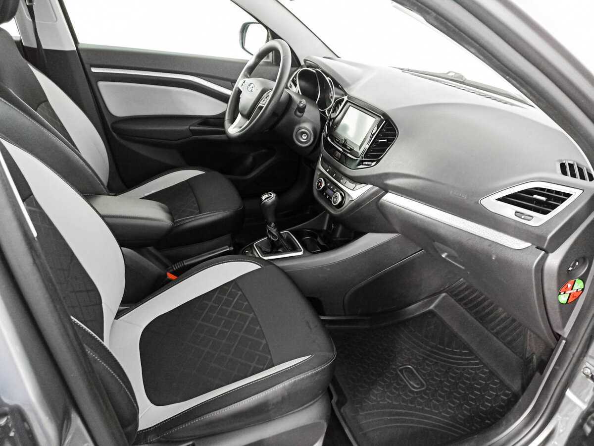 Lada (ВАЗ) Vesta с пробегом — 2019 год. Фото: #8