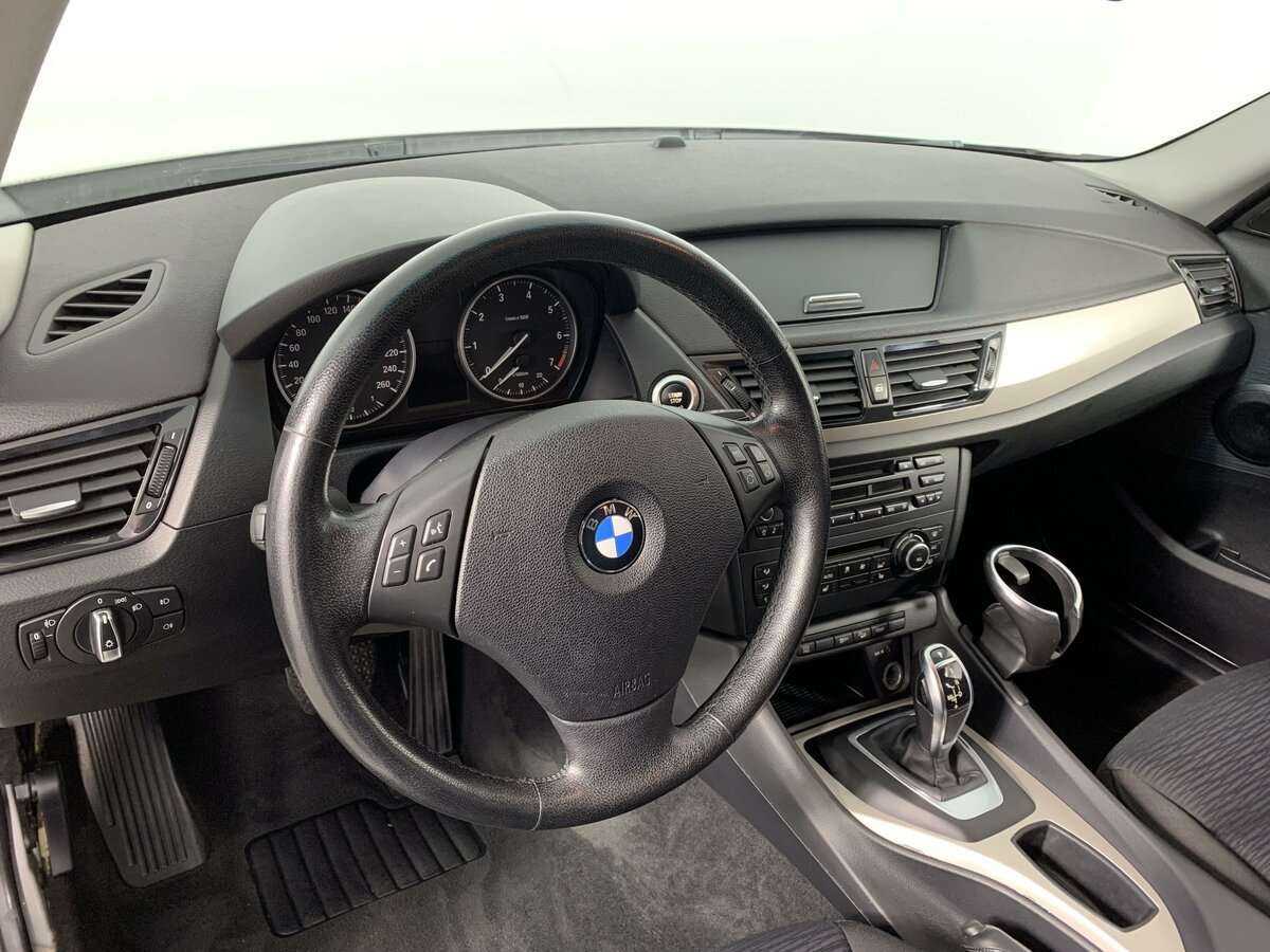 BMW X1 с пробегом — 2013 год. Фото: #12