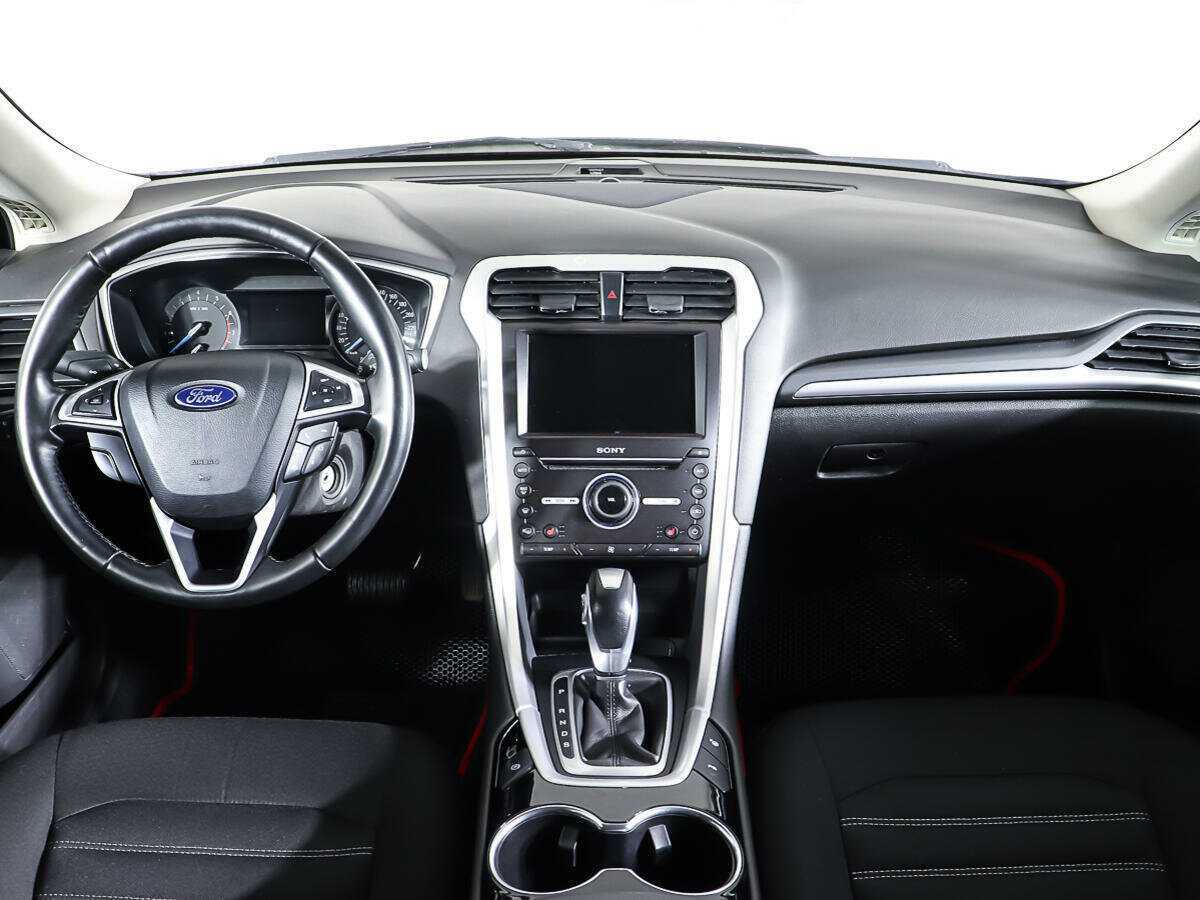 Ford Mondeo с пробегом — 2015 год. Фото: #10