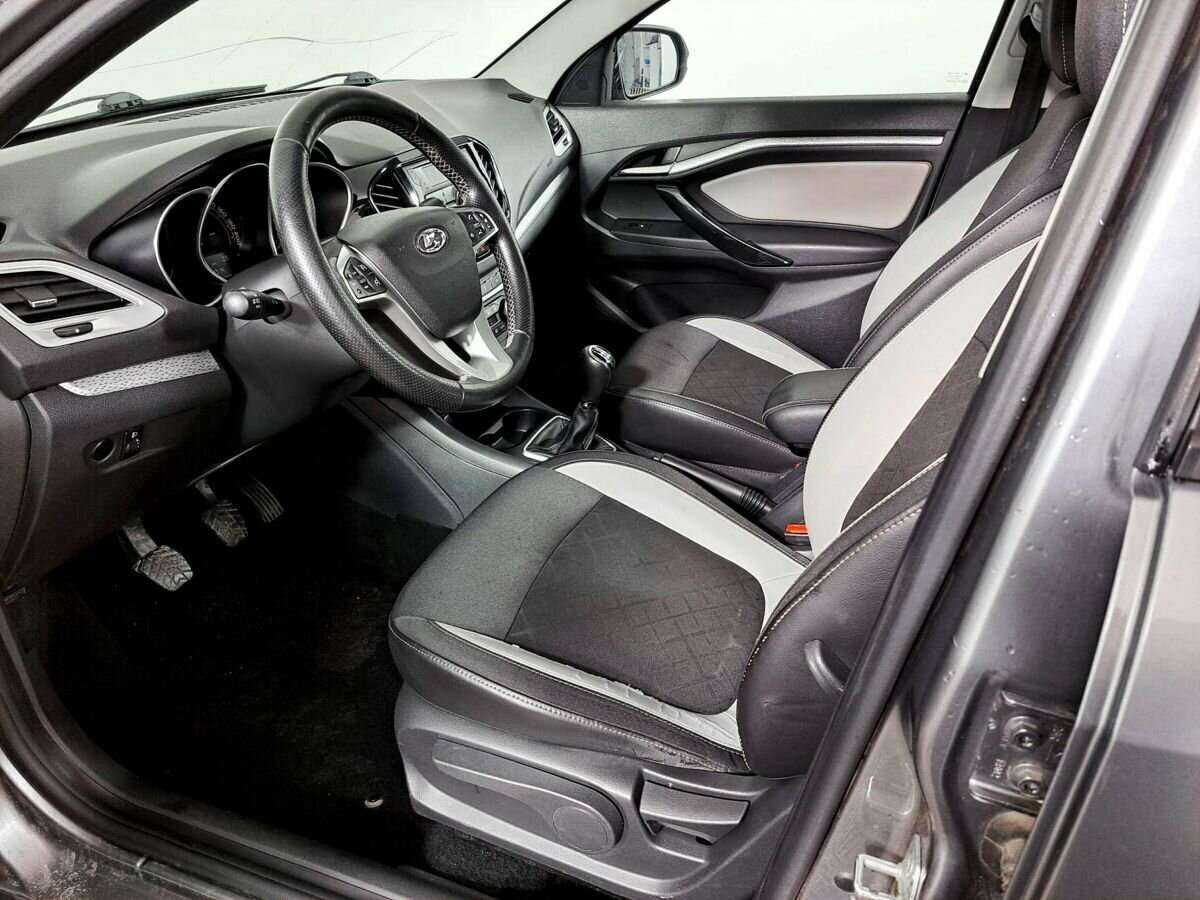 Lada (ВАЗ) Vesta с пробегом — 2017 год. Фото: #15