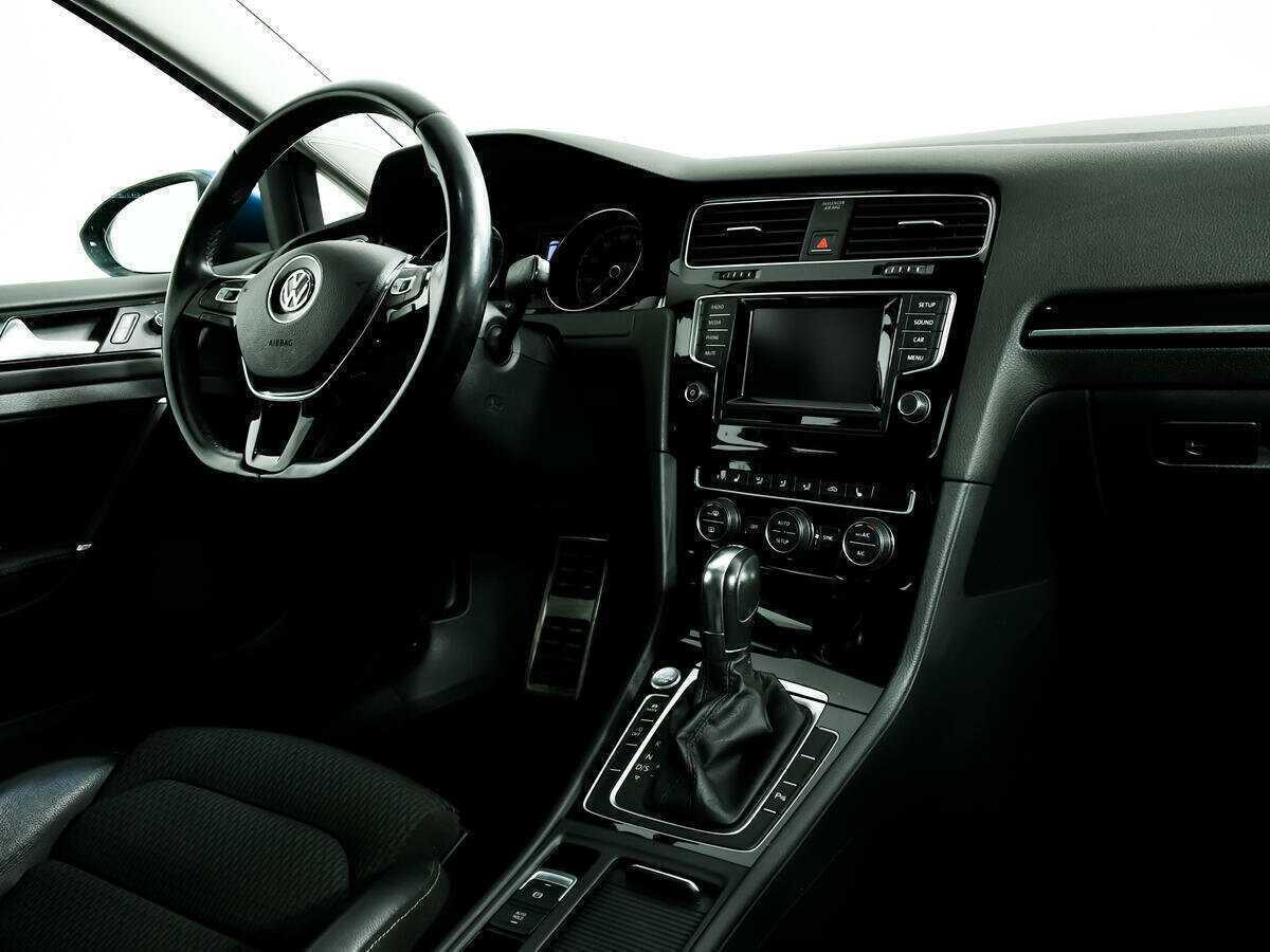 Volkswagen Golf с пробегом — 2013 год. Фото: #8