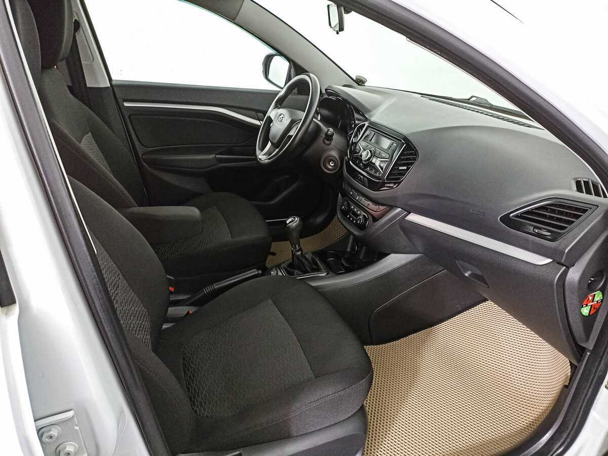 Lada (ВАЗ) Vesta с пробегом — 2017 год. Фото: #10