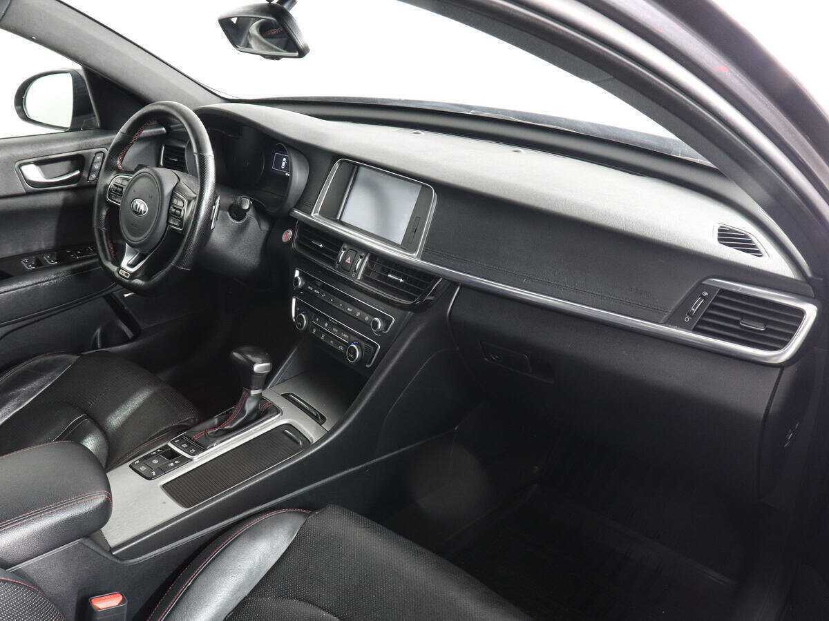 Kia Optima с пробегом — 2016 год. Фото: #9