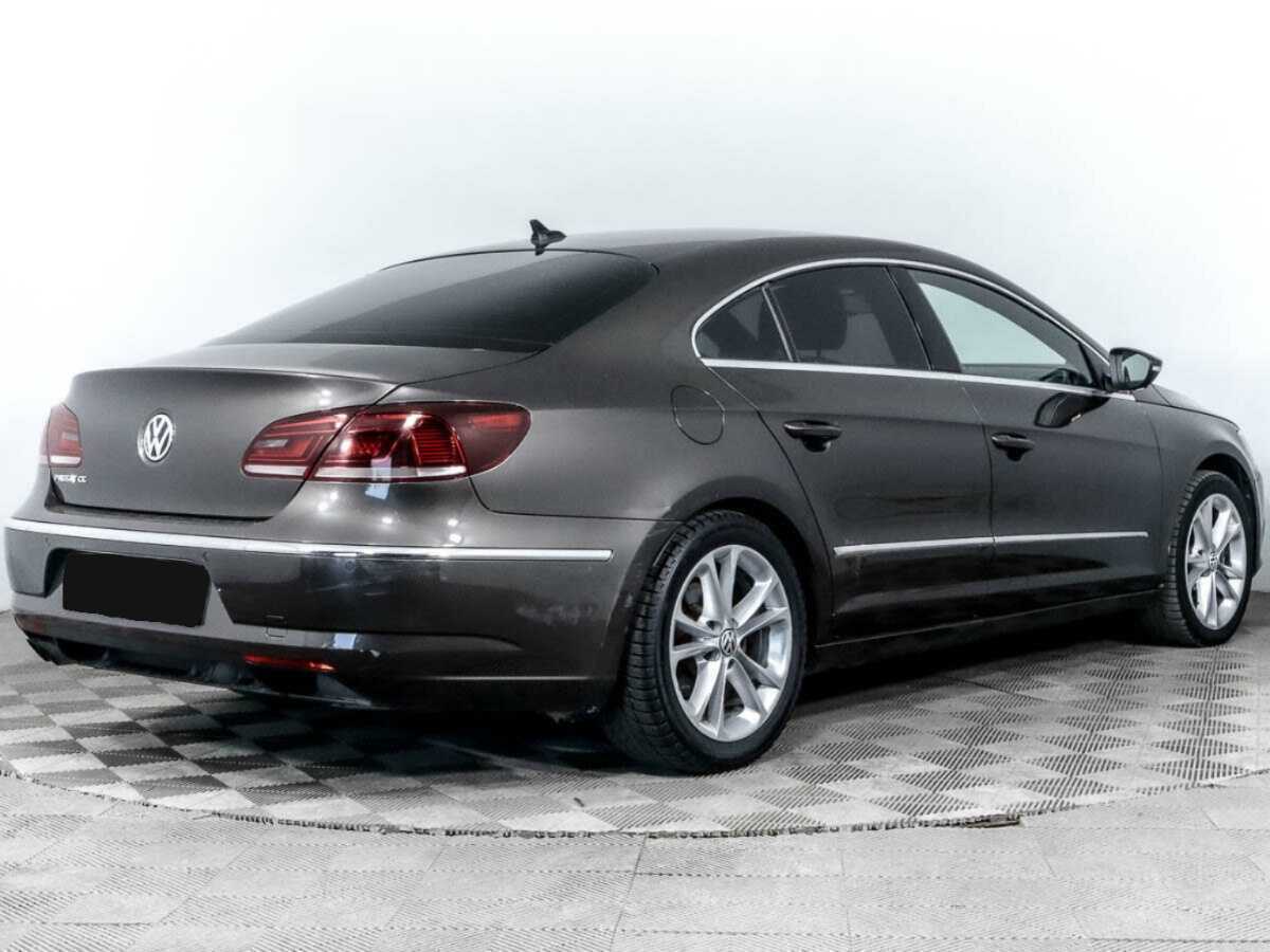 Volkswagen Passat CC с пробегом — 2012 год. Фото: #3