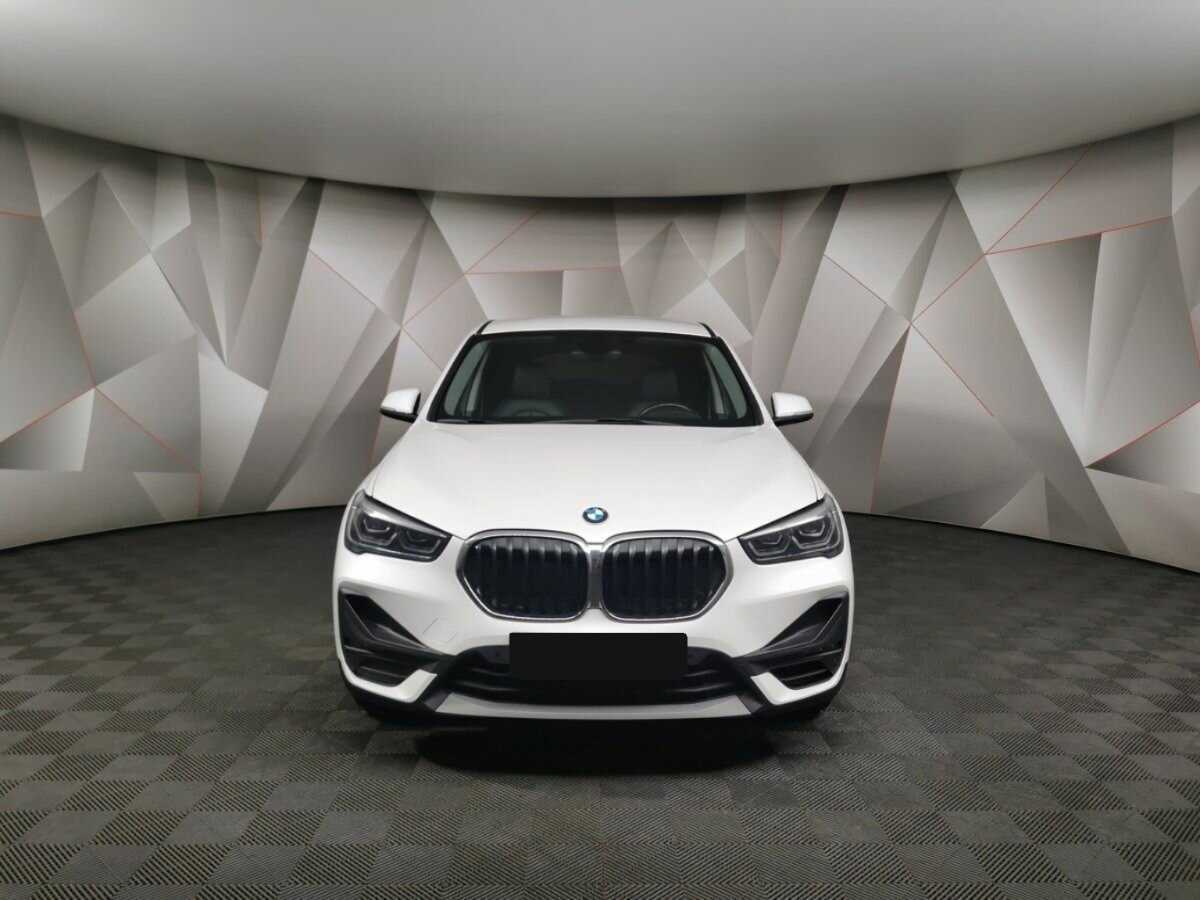 BMW X1 с пробегом — 2020 год. Фото: #6
