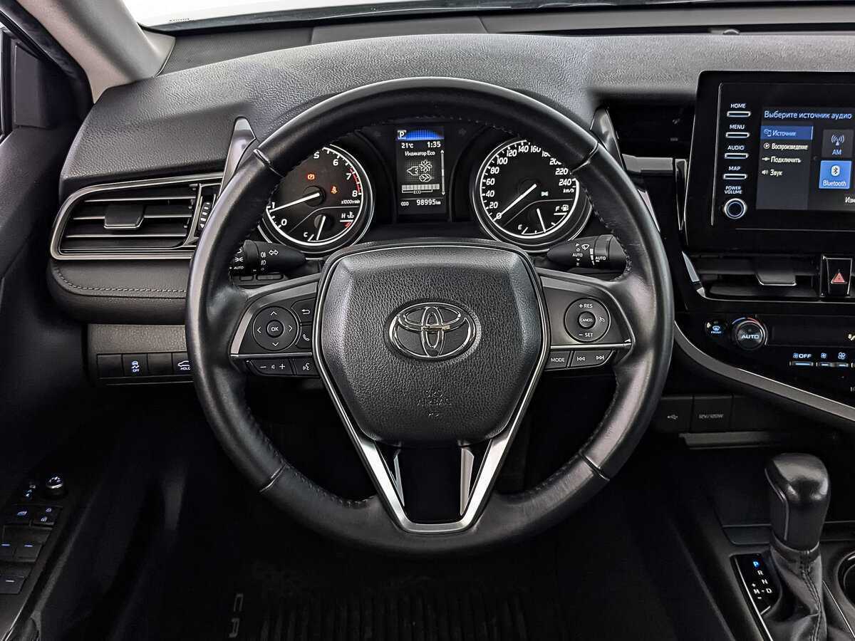 Toyota Camry с пробегом — 2021 год. Фото: #21