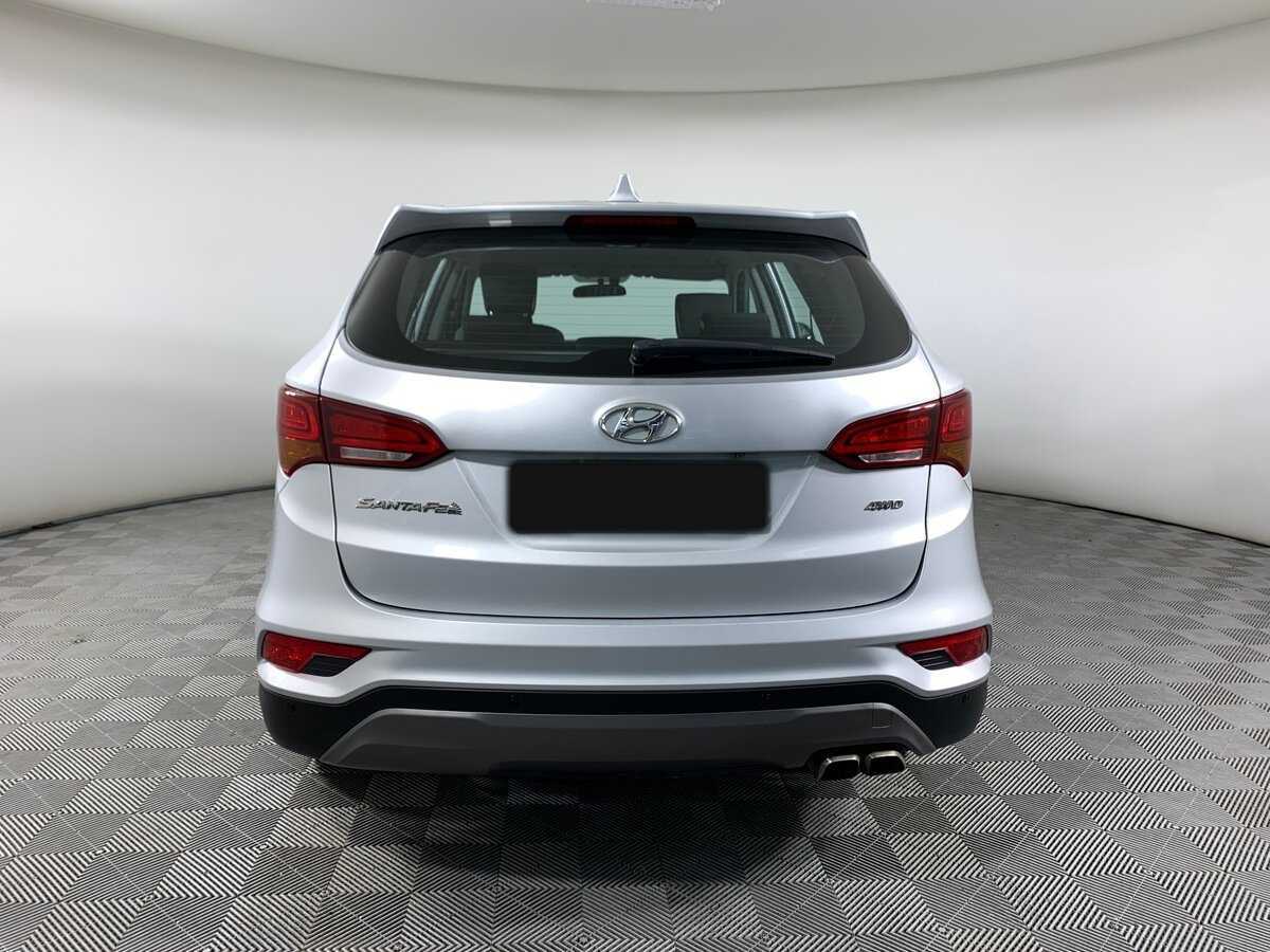 Hyundai Santa Fe с пробегом — 2017 год. Фото: #5