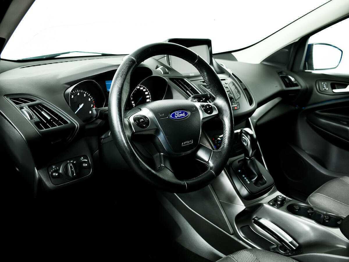 Ford Kuga с пробегом — 2016 год. Фото: #12