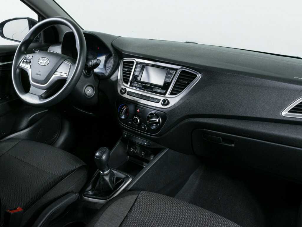 Hyundai Solaris с пробегом — 2020 год. Фото: #7