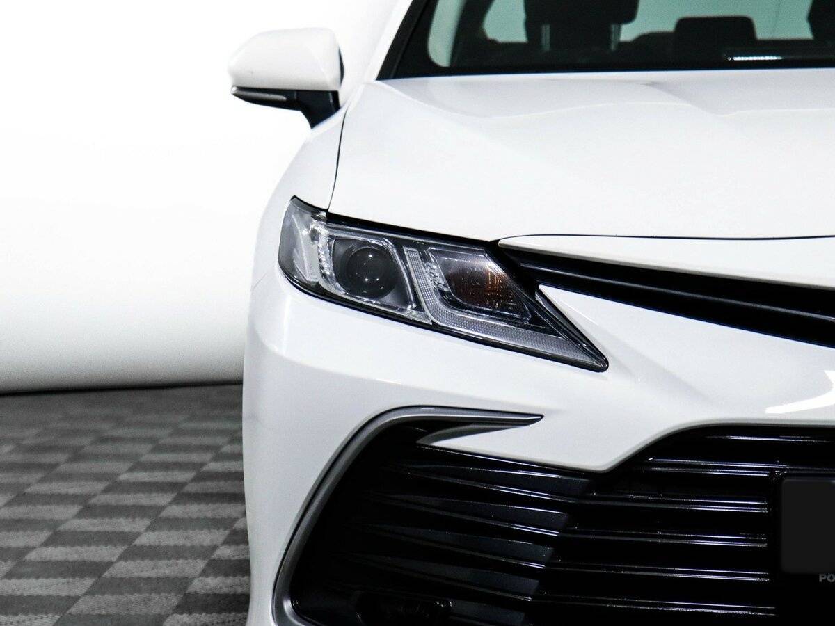 Toyota Camry с пробегом — 2021 год. Фото: #14