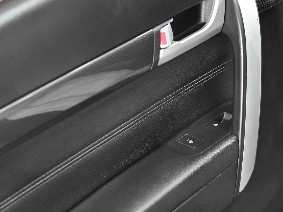 Chevrolet Captiva с пробегом — 2015 год. Фото: #12