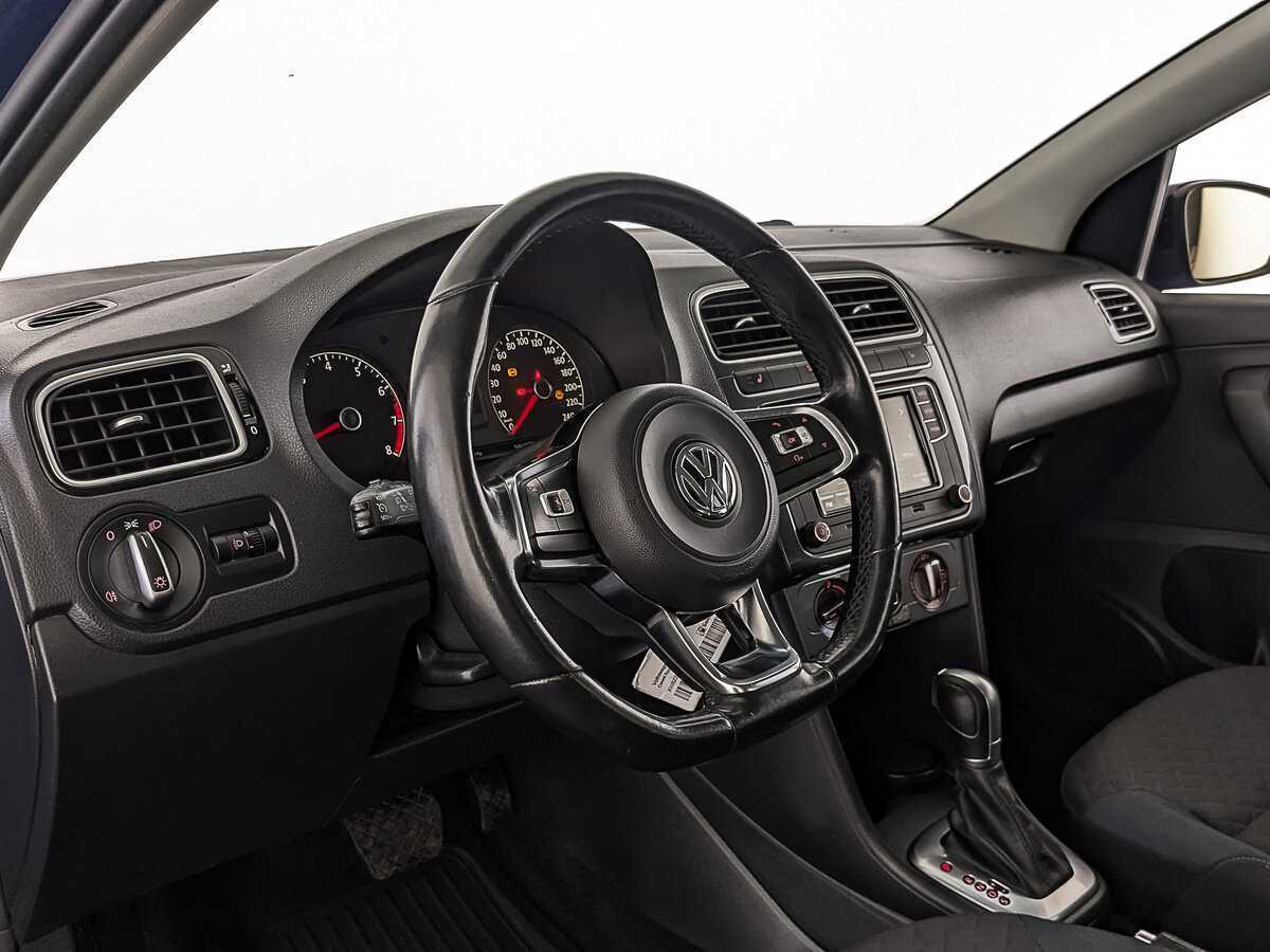 Volkswagen Polo с пробегом — 2019 год. Фото: #14