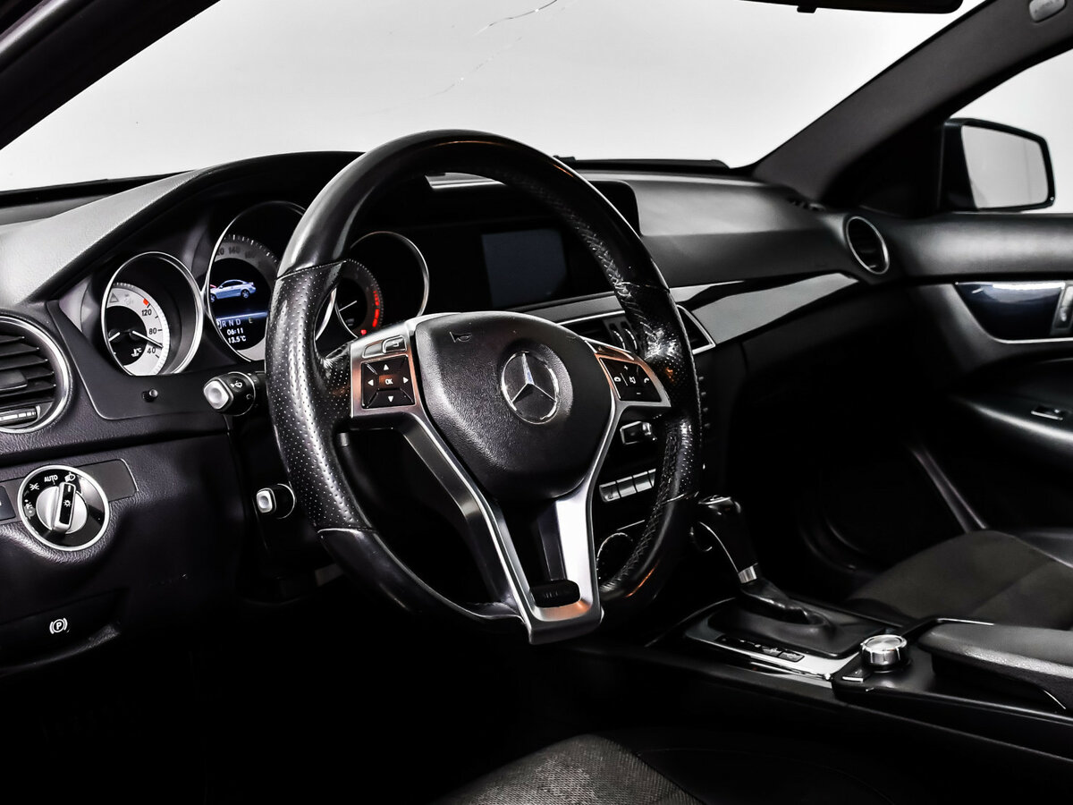 Mercedes-Benz C-Класс с пробегом — 2012 год. Фото: #9