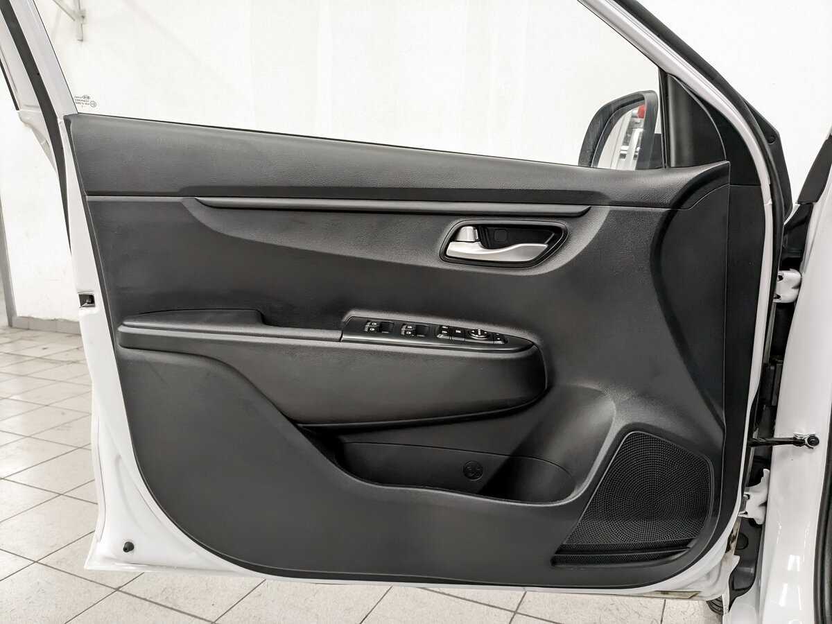 Kia Rio с пробегом — 2021 год. Фото: #18