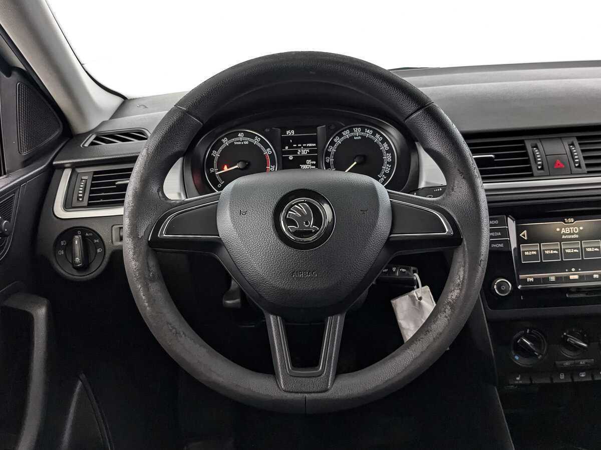 Skoda Rapid с пробегом — 2019 год. Фото: #17