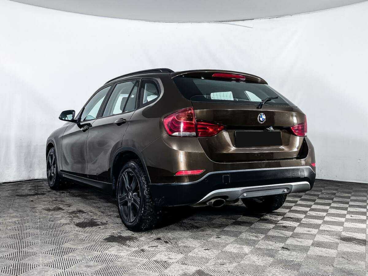 BMW X1 с пробегом — 2013 год. Фото: #6