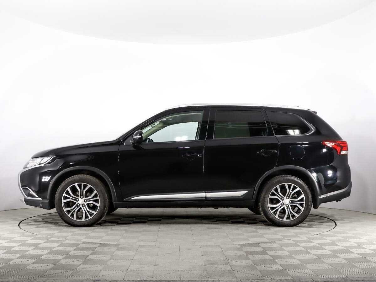 Mitsubishi Outlander с пробегом — 2017 год. Фото: #7