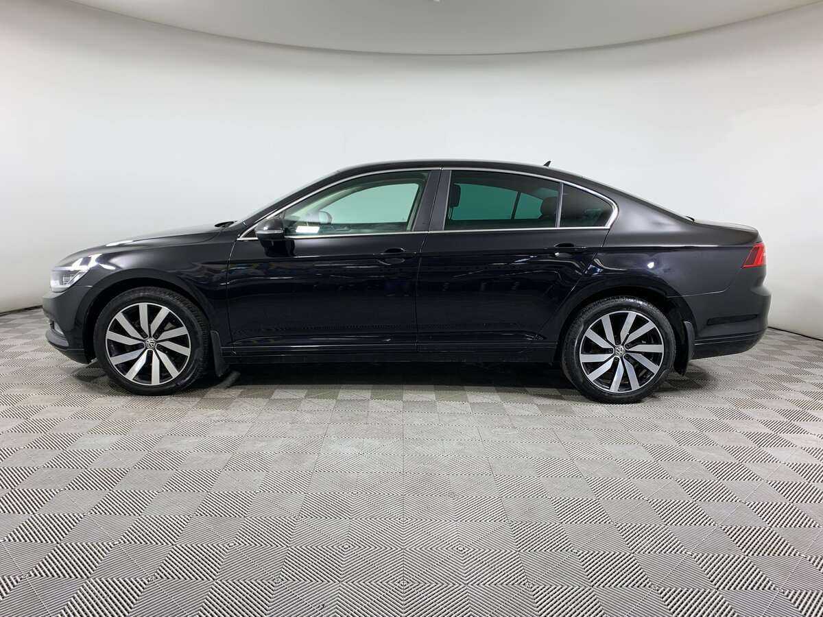Volkswagen Passat с пробегом — 2019 год. Фото: #7