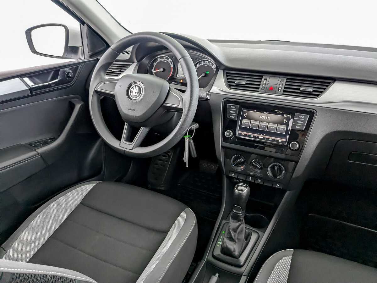 Skoda Rapid с пробегом — 2019 год. Фото: #20
