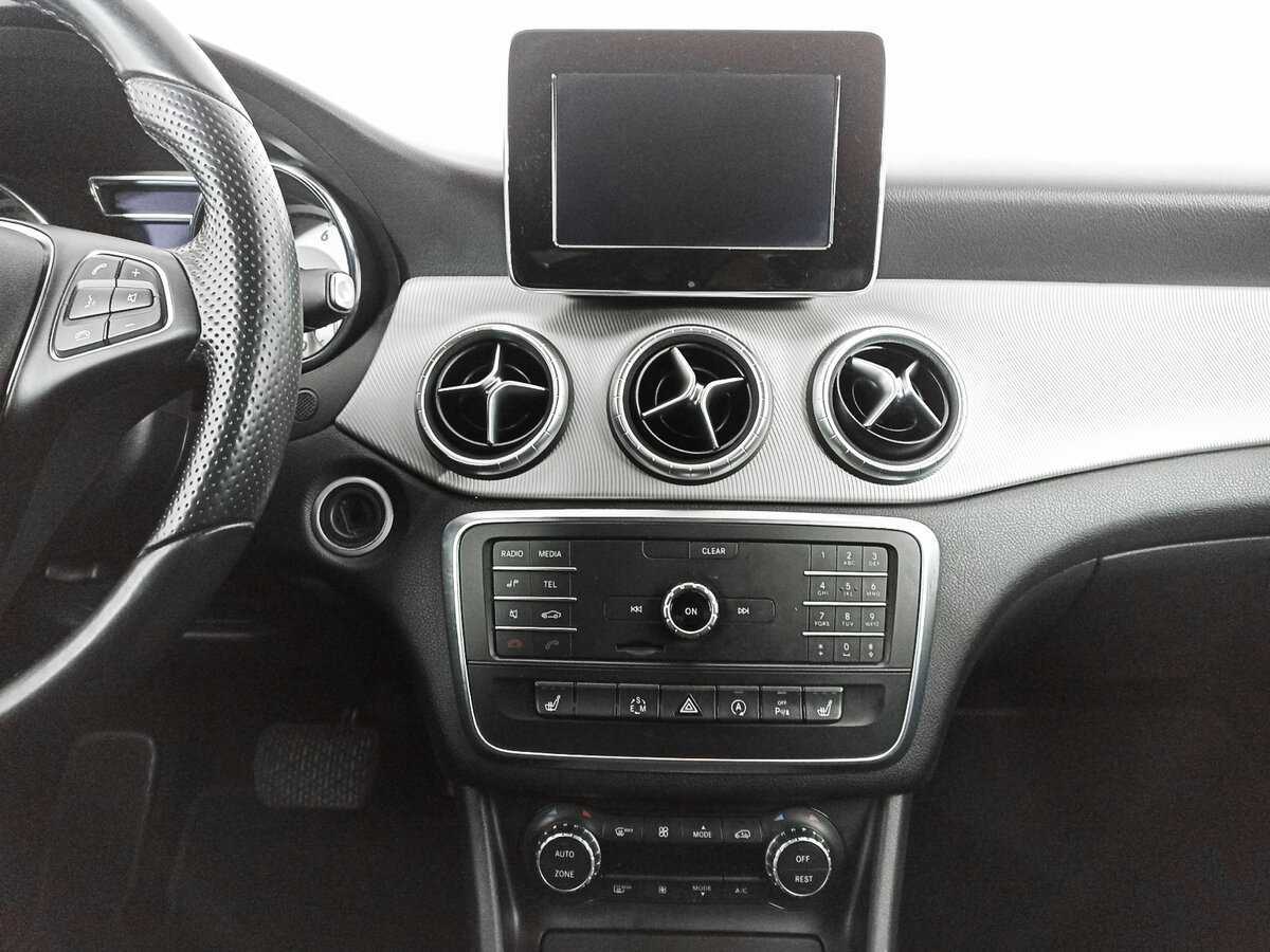 Mercedes-Benz CLA с пробегом — 2015 год. Фото: #12