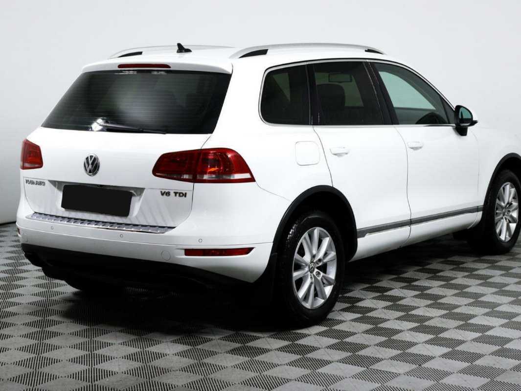 Volkswagen Touareg с пробегом — 2012 год. Фото: #4