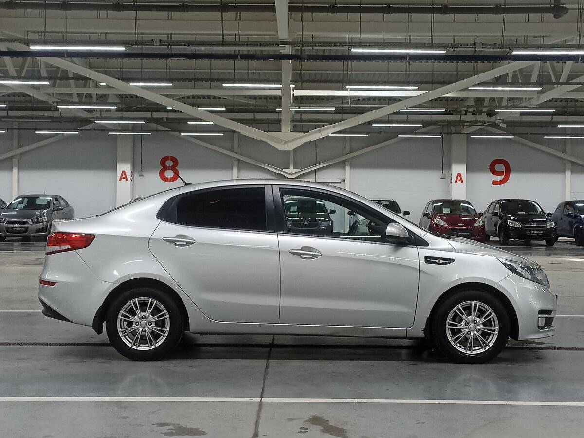 Kia Rio с пробегом — 2015 год. Фото: #3