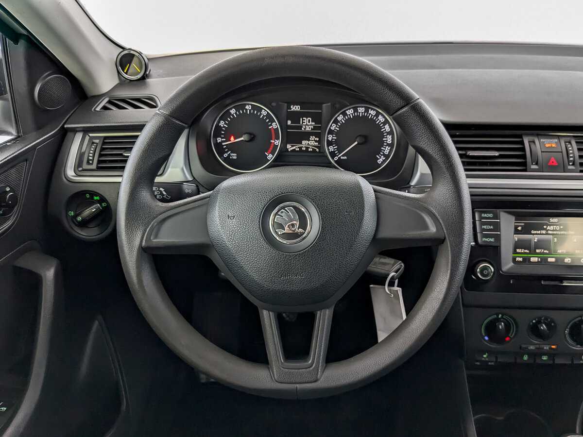 Skoda Rapid с пробегом — 2017 год. Фото: #20