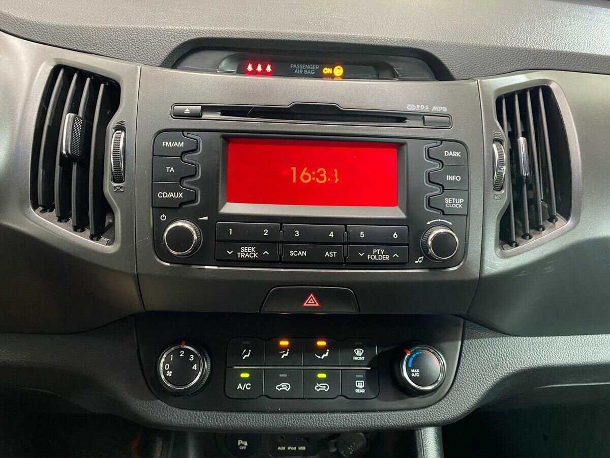 Kia Sportage с пробегом — 2012 год. Фото: #13