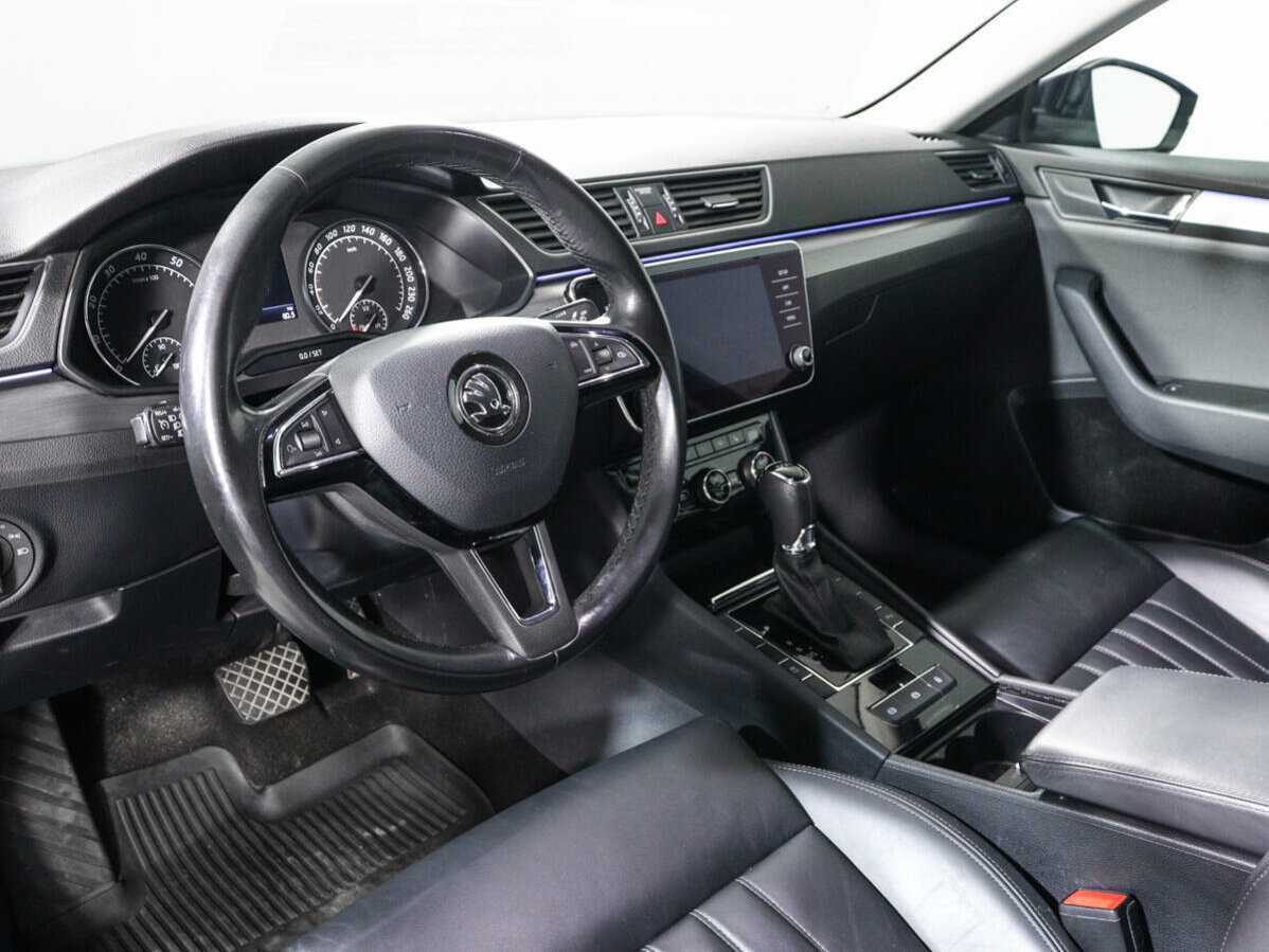 Skoda Superb с пробегом — 2019 год. Фото: #13