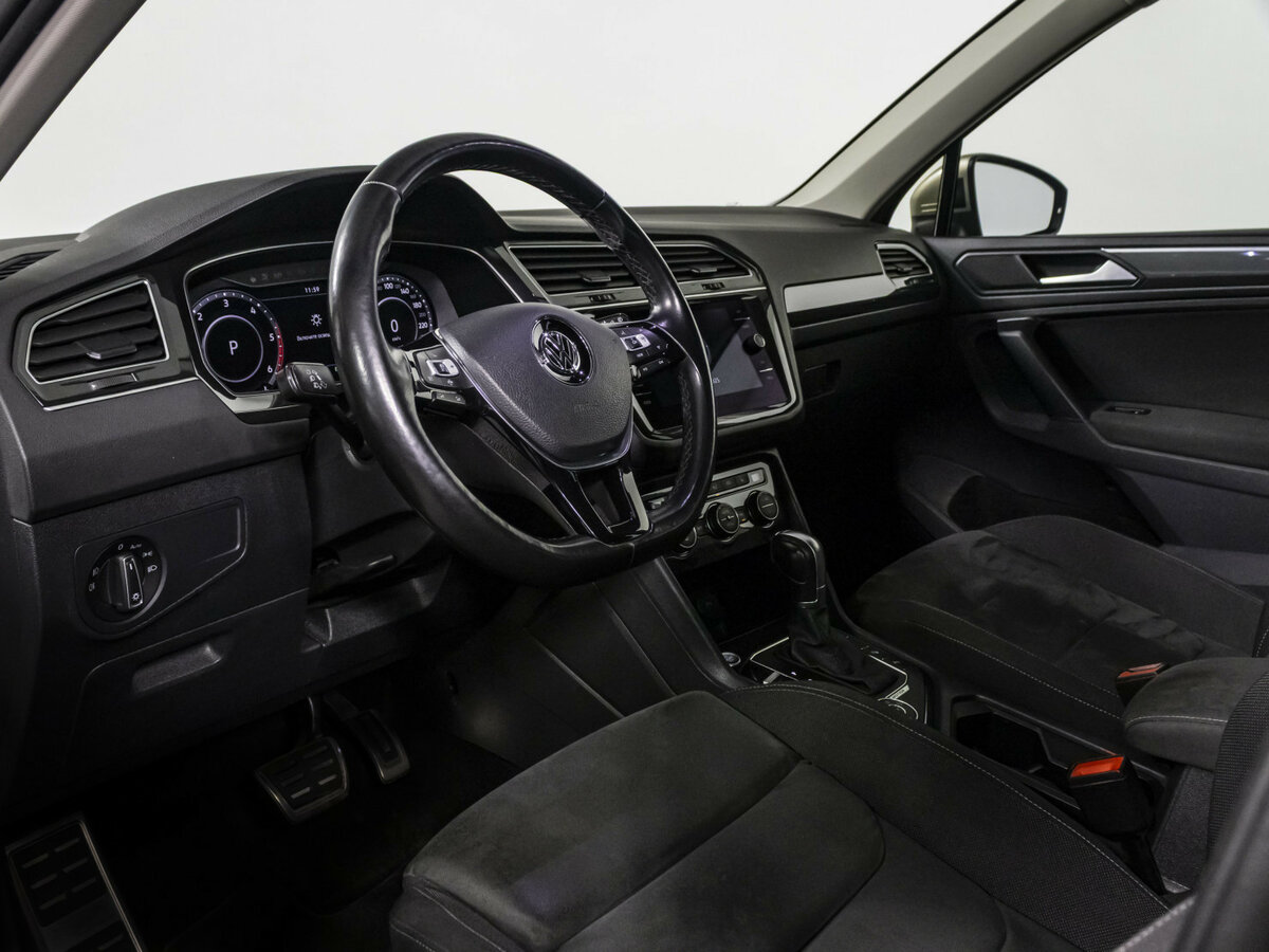 Volkswagen Tiguan с пробегом — 2018 год. Фото: #8