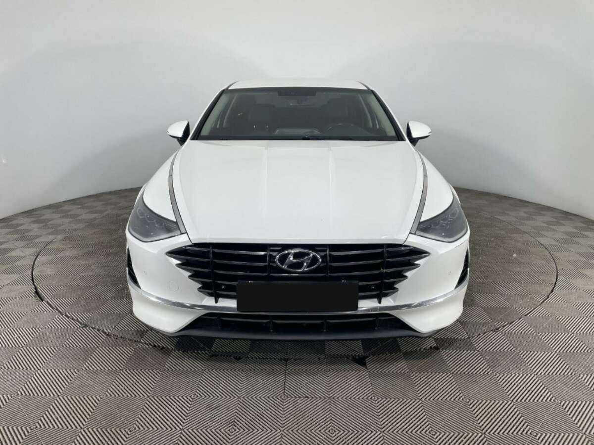 Hyundai Sonata с пробегом — 2019 год. Фото: #1