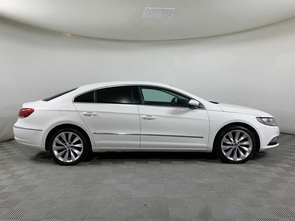 Volkswagen Passat CC с пробегом — 2013 год. Фото: #3