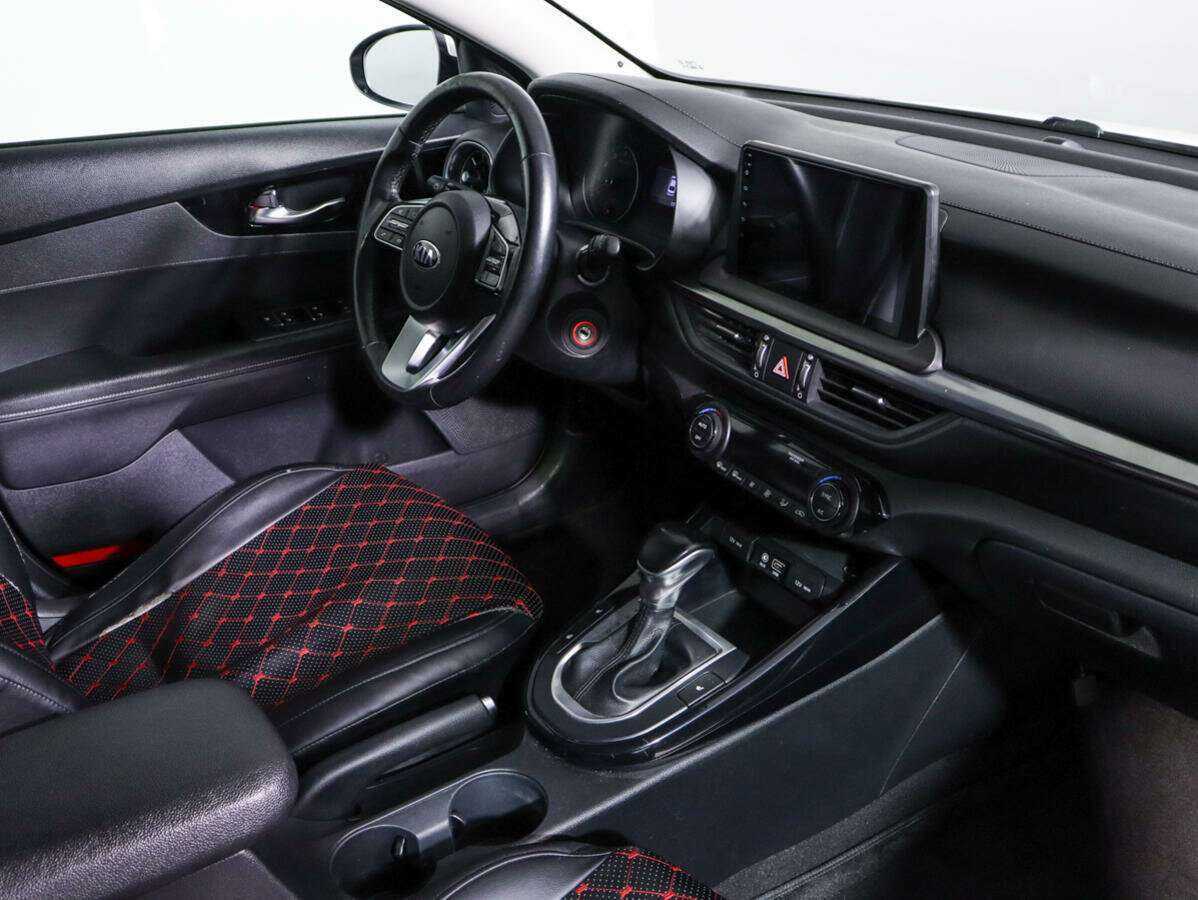 Kia Cerato с пробегом — 2019 год. Фото: #8