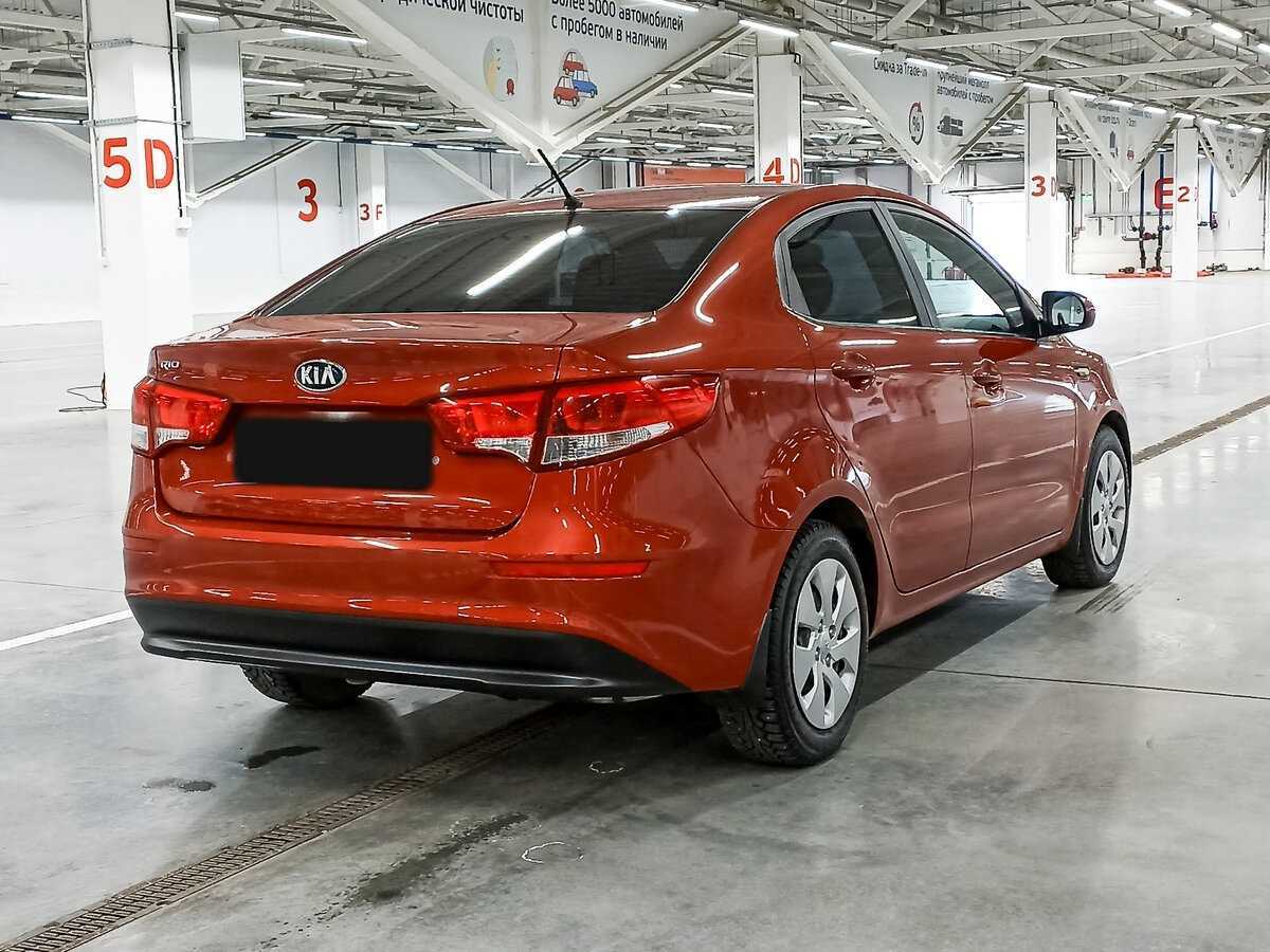 Kia Rio с пробегом — 2015 год. Фото: #4