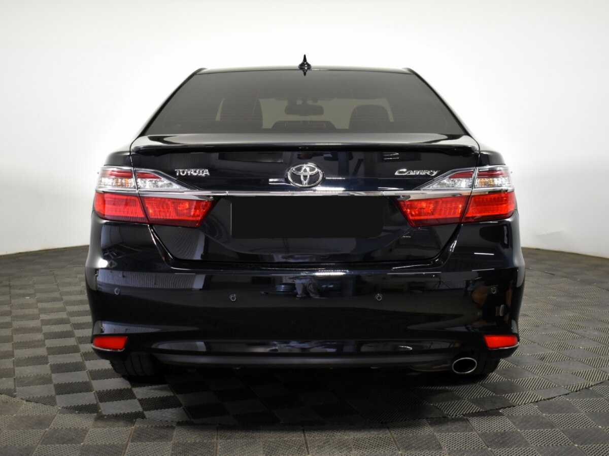 Toyota Camry с пробегом — 2015 год. Фото: #4