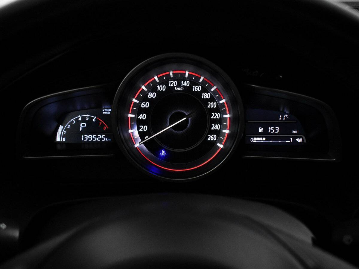 Mazda 3 с пробегом — 2014 год. Фото: #20