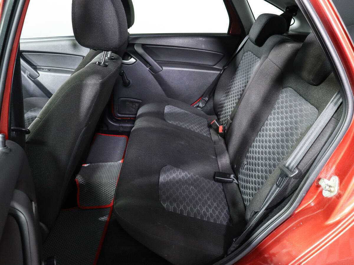 Lada (ВАЗ) Granta с пробегом — 2019 год. Фото: #7