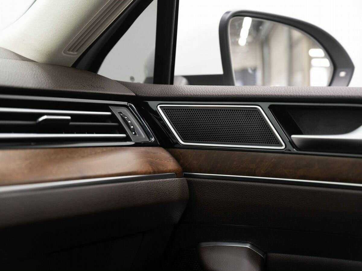 Volkswagen Passat с пробегом — 2016 год. Фото: #22